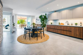 Lomas de La Quinta Modern Luxury Apartment Views, Benahavis